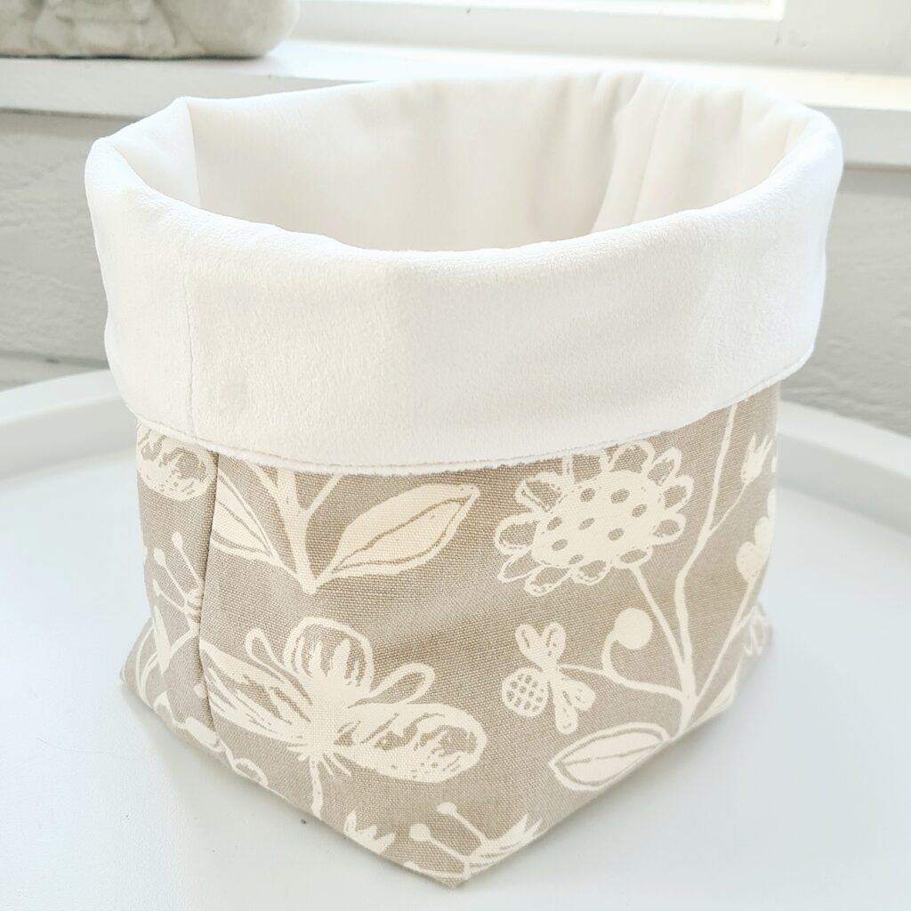 Förvaringskorg XS – beige blomma/varmvit